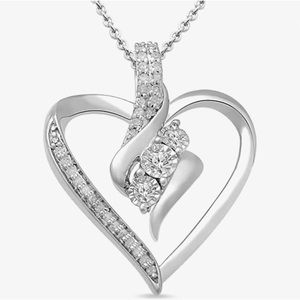 Diamond 3 stone pendant necklace (1/4 Cttw 18”)